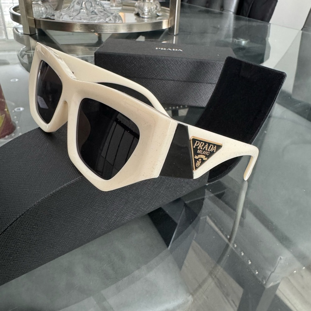 Prada Sunnies